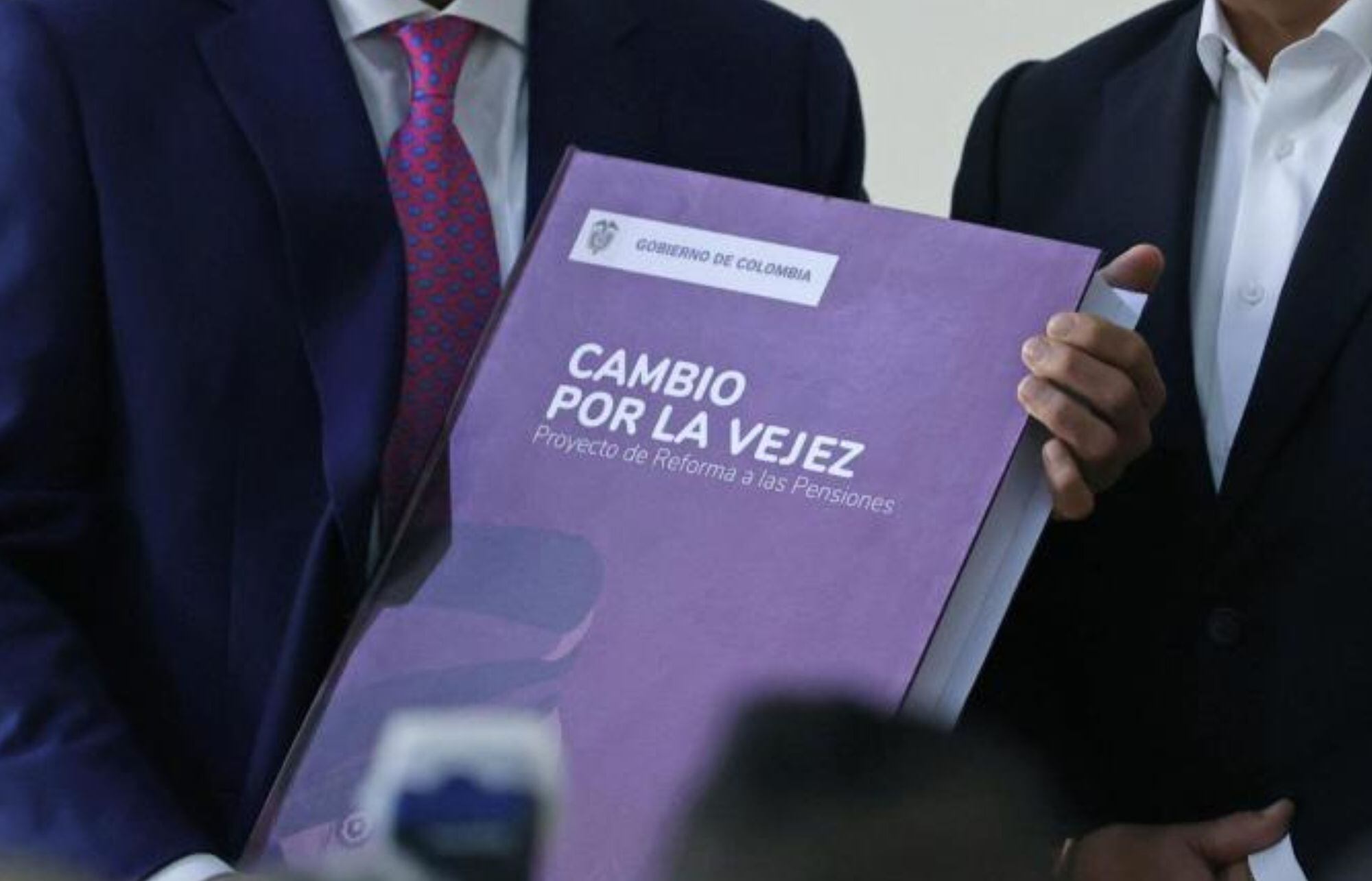 Debate: ¿Sobrevivirá la reforma pensional? Congresistas piden más garantías