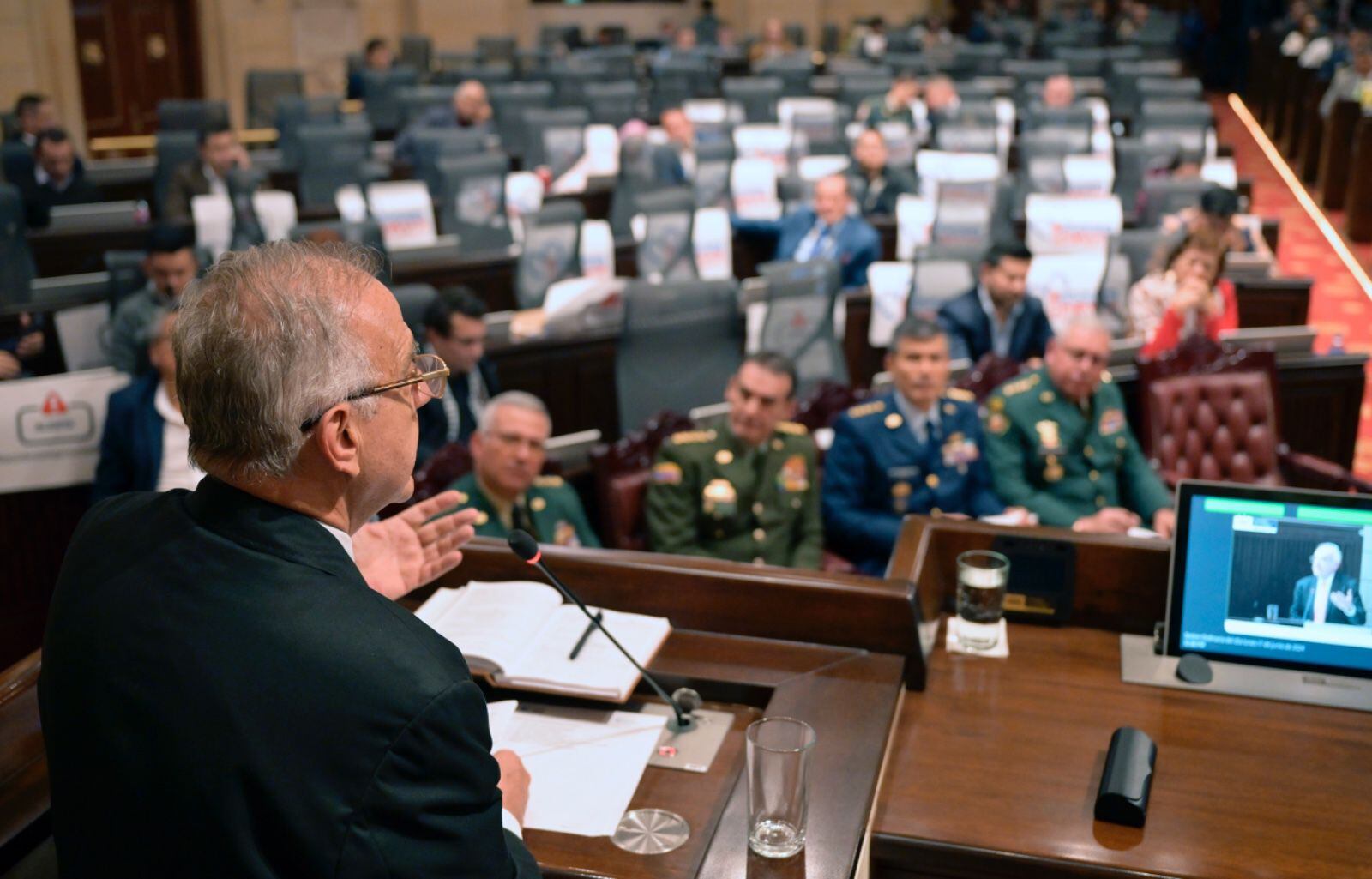 La soledad del MinDefensa durante su intervención en Cámara de Representantes