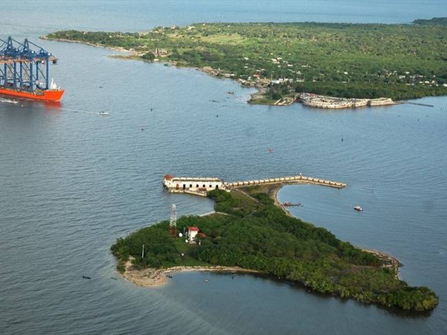 Bahía de Cartagena está altamente contaminada con mercurio, plomo y cromo. Foto: Prensa Sociedad Portuaria de Cartagena