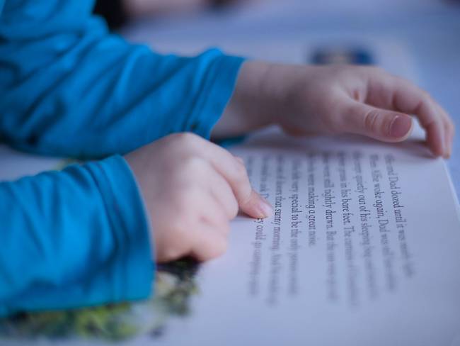 Ilustración Menores estudiando. Créditos: Getty Images