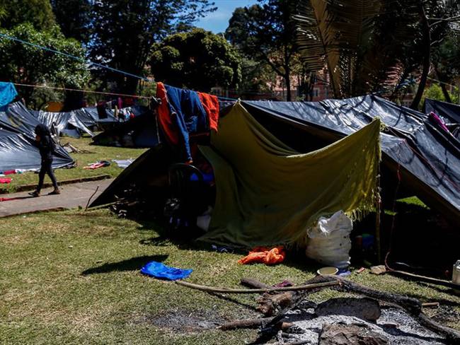 Campamento de comunidad indígena en el Parque Nacional de Bogotá. Foto: Colprensa - Mariano Vimos