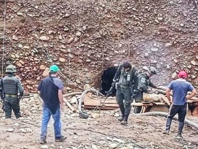 Las autoridades intervinieron yacimientos mineros de zonas rurales de Santander de Quilichao. Crédito: CRC.