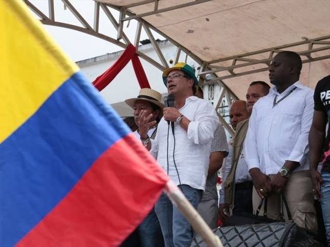 El candidato presidencial Gustavo Petro visitó Puerto Tejada, Cauca. Foto: @petrogustavo en Twitter