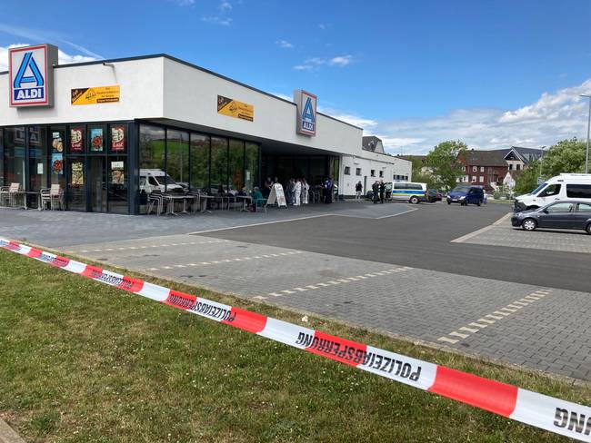 Un hombre mató a una mujer y se quitó la vida en un supermercado de Alemania