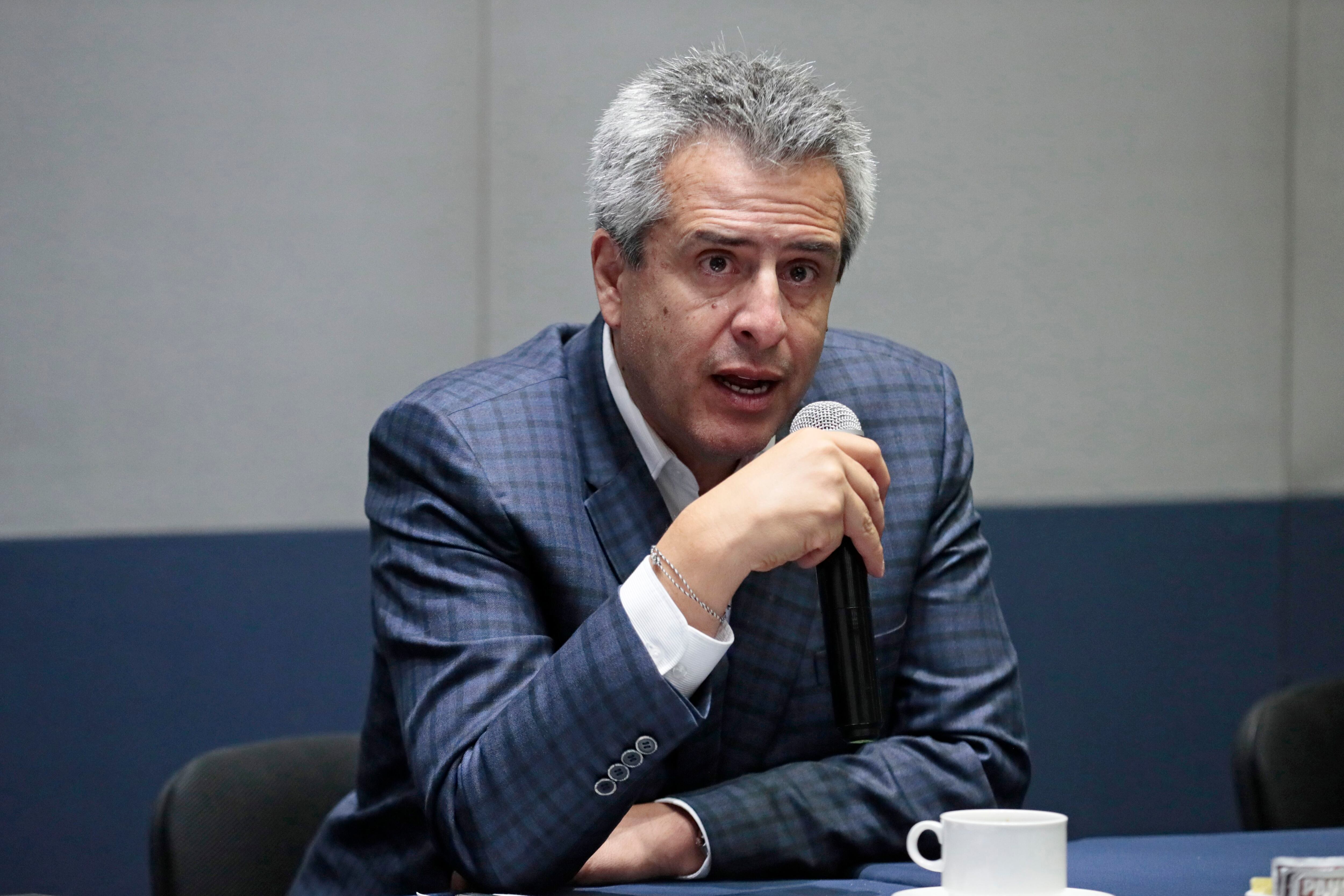 “El presidente Petro es combativo, pero nunca censura a la prensa”: Luis Fernando Velasco