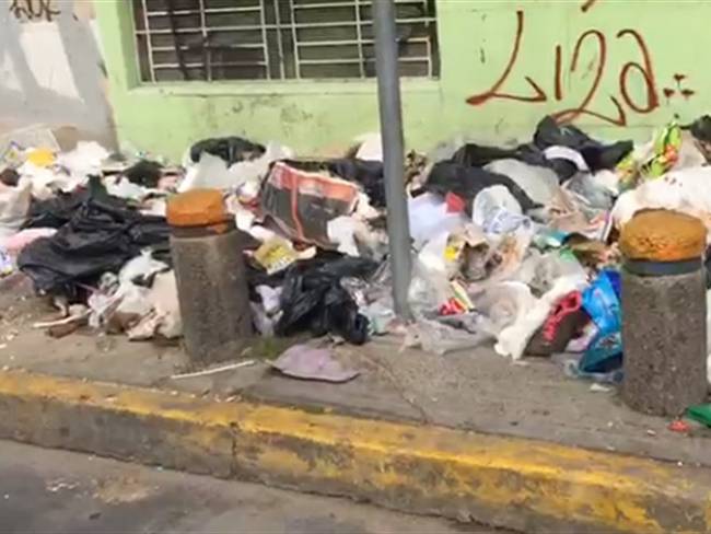Cuadras repletas de basura en el sur de Bogota