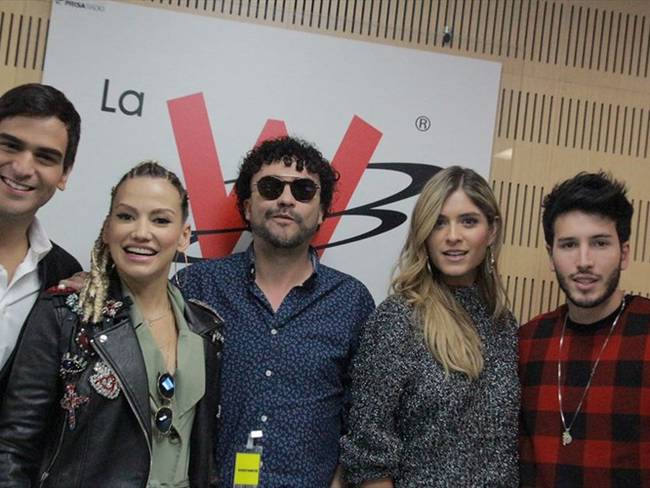 Jurados y presentadores de La Voz Kids Colombia 2018 en La W. Foto: La WCon Vicky Dávila