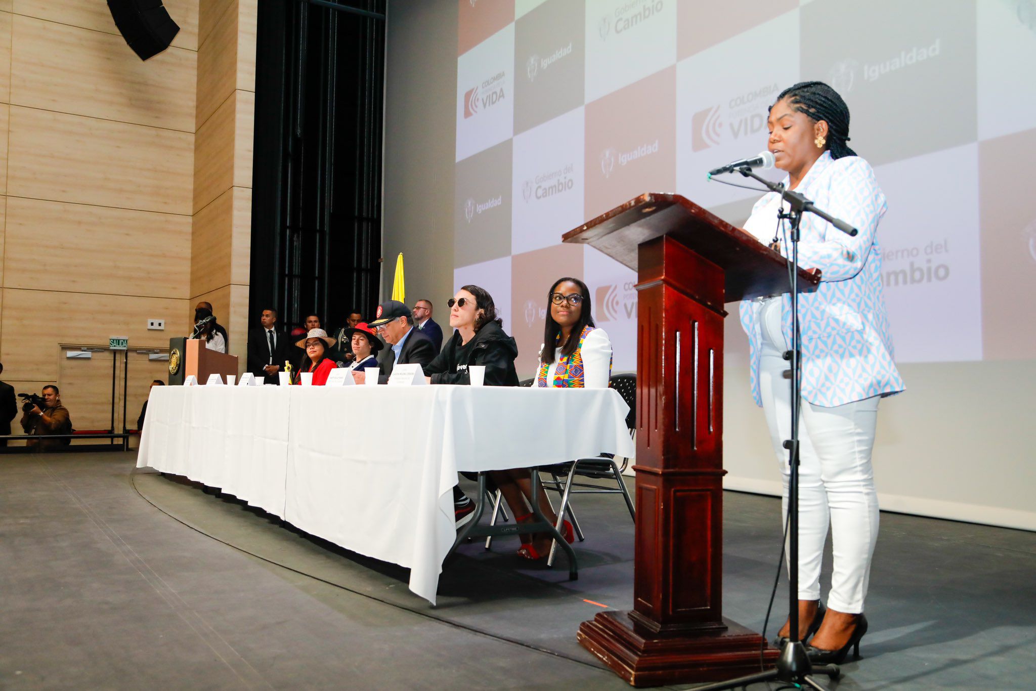 ¿Qué pasó en el Consejo de Juventudes al que el presidente Petro asistió?