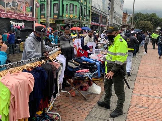 Este miércoles, dentro de la &#039;nueva realidad de Bogotá&#039;, se llevó a cabo la reapertura del comercio al detal y de servicios no esenciales y el tradicional &#039;Madrugón&#039;. Foto: Alcaldía de Bogotá
