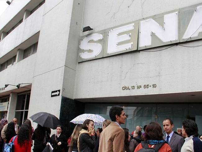 El operador de telecomunicaciones denuncia que el Sena ha beneficiado a Movistar en el proceso público de tecnología. . Foto: Colprensa