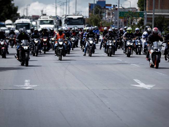 Moteros convocan a nuevas protestas en Bogotá: Alcaldía reitera que no habrá ver pico y placa para motos