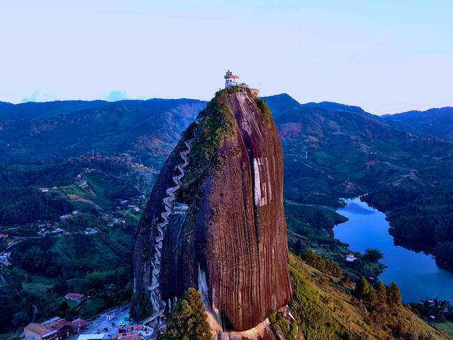 Piedra del Peñol Colombia. Foto: Getty Images.