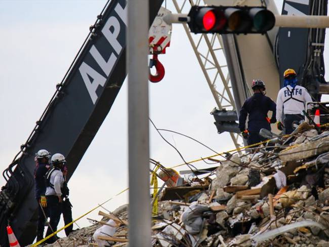 Avanza la búsqueda de sobrevivientes entre los escombros. Foto: Getty Images
