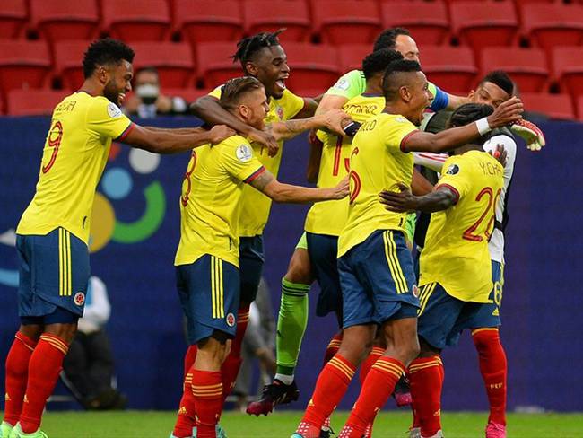 Jugadores de la Selección Colombia celebrando paso a semifinales de la Copa América 2021. Foto: Andressa Anholete/Getty Images