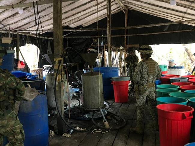 En la operación se ubicó cinco estructuras que conformaban este laboratorio que pertenecería al Grupo Armado Organizado residual ‘Estructura 30’. Foto: Cortesía Ejército
