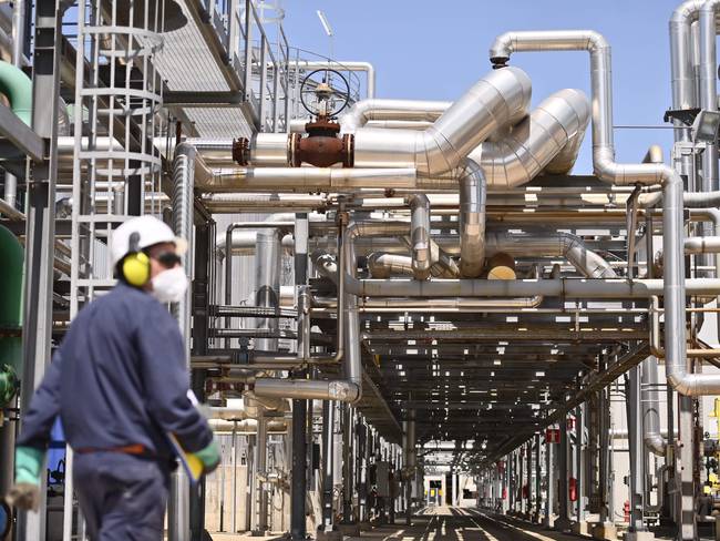 ENI dice que Rusia está reduciendo un tercio el suministro de gas a Italia