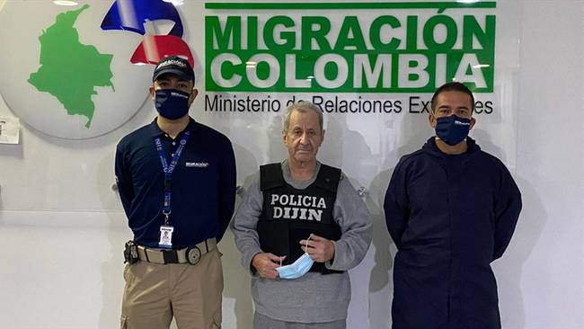 El exjefe paramilitar Hernán Giraldo Serna ya está en Colombia. Foto: Migración Colombia