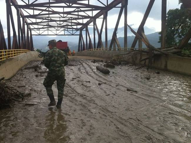 El desbordamiento del río La Paila provocó. Foto: Colprensa