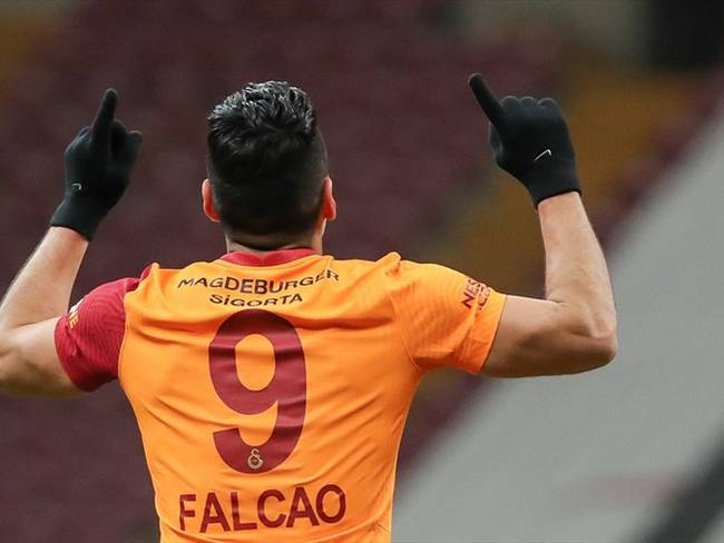 Radamel Falcao García anotó doblete con el Galatasaray ante el Sivasspor. Foto: Ahmad Mora/DeFodi Images via Getty Images