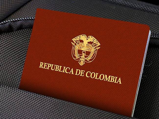Alonso Cuéllar relata los inconvenientes que ha experimentado para obtener su pasaporte. Foto: Getty Images / AAFTAB SHEIKH