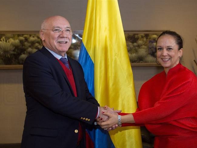 Viceministra Adriana Mendoza recibió al Canciller de Paraguay, Eladio Loizaga. Foto: Cancillería de Colombia