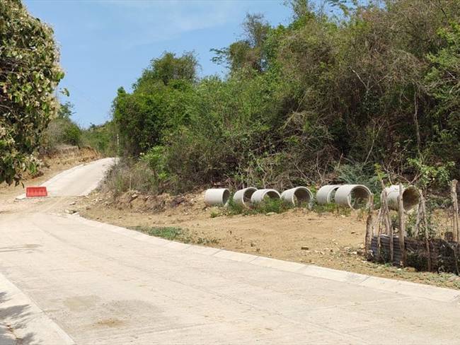 Una vía rural en San Jacinto es la más avanzadas de las tres obras PEDT y está apenas en un 30% de ejecución. Foto: Cortesía Veeduría Ágora