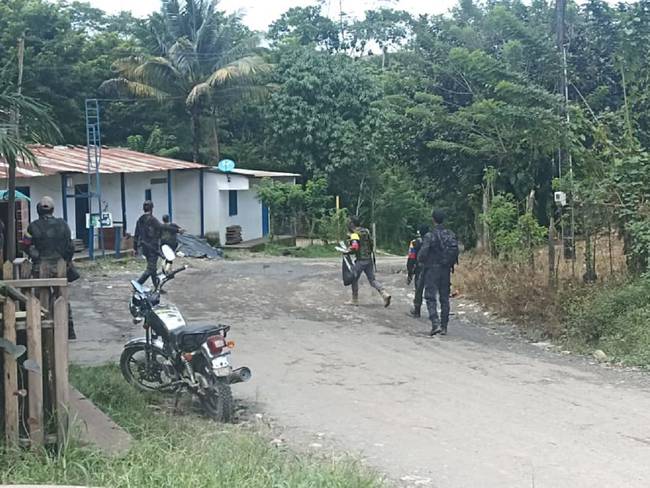 Disidencias de las Farc patrullaron por las calles de Tibú, Norte de Santander - Foto: Cortesía