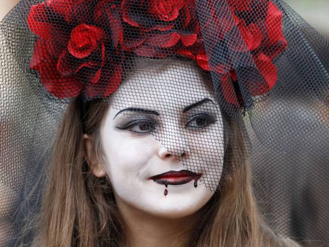 Los maquillajes artísticos se han convertido en una opción para quedar bien en esta temporada de Halloween.. Foto: Getty Images