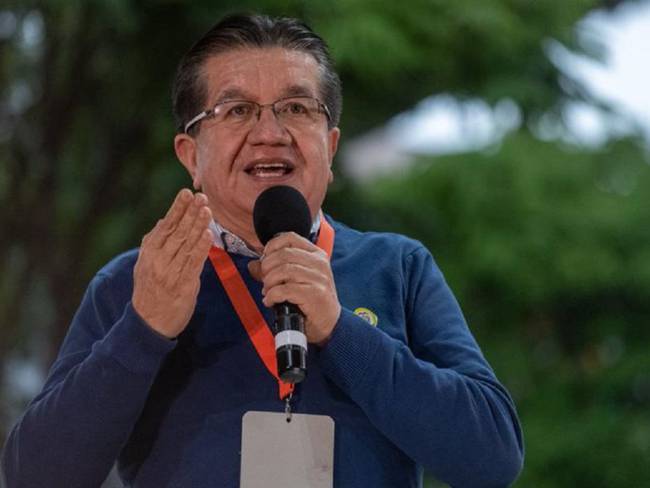 Las razones del Gobierno Petro para no apoyar al exministro Fernando Ruiz en la OPS