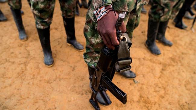 Grupos armados colombianos estarían involucrados en reclutamiento de menores venezolanos. Foto: Getty Images