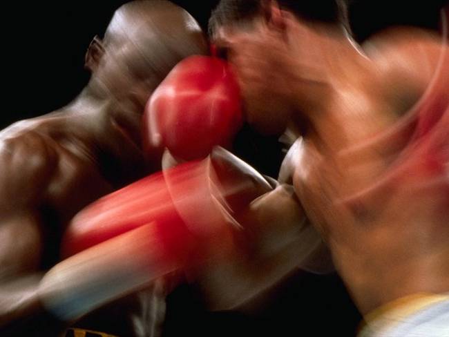 Estudios comprueban que los golpes repetitivos en la cabeza como en el boxeo tiene consecuencias irreversibles a futuro a nivel neurológico. Foto: Getty Images / DIMAGGIO KALISH