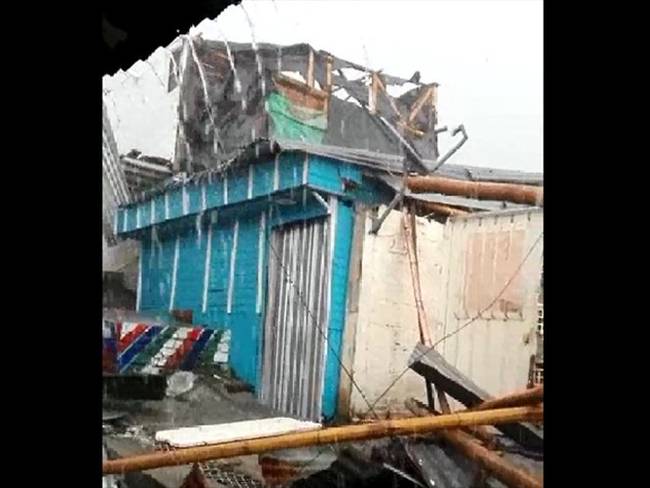 Casas destechadas, caída de árboles y daños en las redes eléctricas son las principales emergencias reportadas. Foto: Erika Rebolledo
