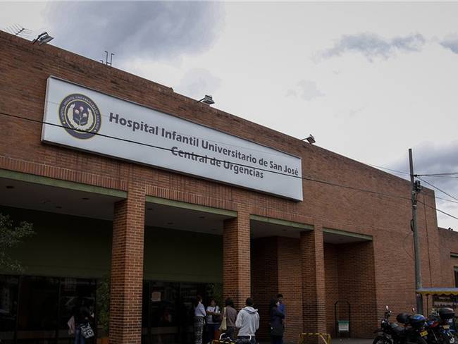 Cierrre de servicios a usuarios de Medimás por parte de Hospital San José. Foto: Colprensa