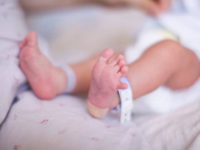 El Instituto de Medicina Legal será el encargado de determinar si el fallecimiento de la recién nacida se produjo por violencia física. Foto: Getty Images