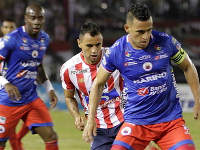 Camilo Ayala: “en Colombia nos quedamos cortos en la preparación como futbolistas”