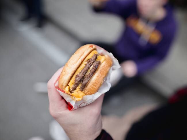 Imagen de referencia de hamburguesa. Foto: Getty Images