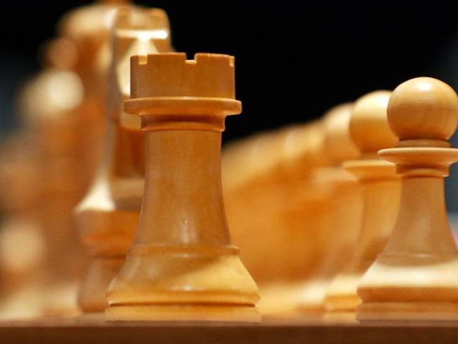 Así actúa el cerebro en quienes practican el ajedrez. Foto: Getty Images