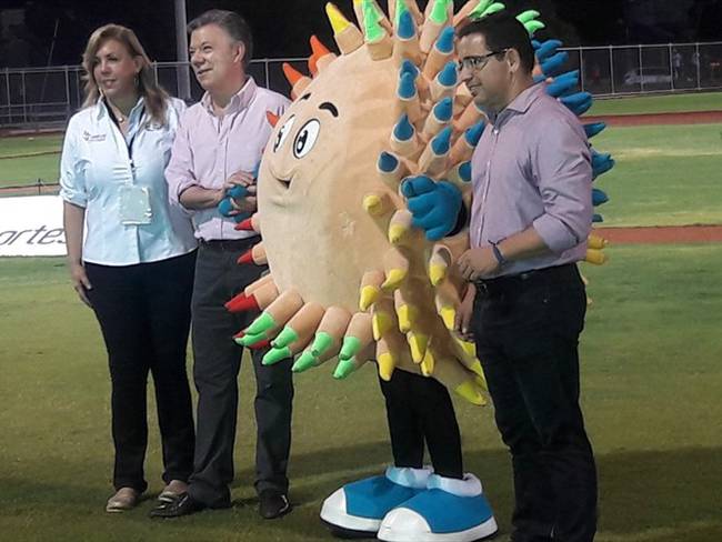 Juan Manuel Santos visitando las obras de los Juegos Bolivarianos. Foto: La Wcon Julio Sánchez Cristo
