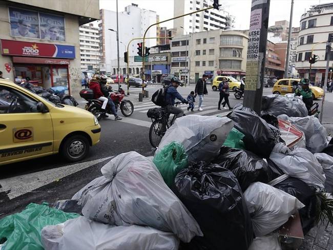 La Personería recibió 190 peticiones de los capitalinos en los últimos días por deficiencias en recolección de basuras. Foto: Colprensa