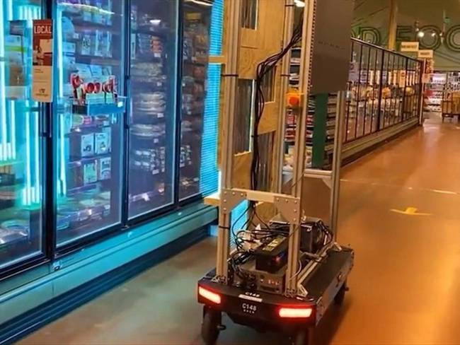 Amazon desinfectará de coronavirus sus almacenes empleando robots. Foto: Amazon