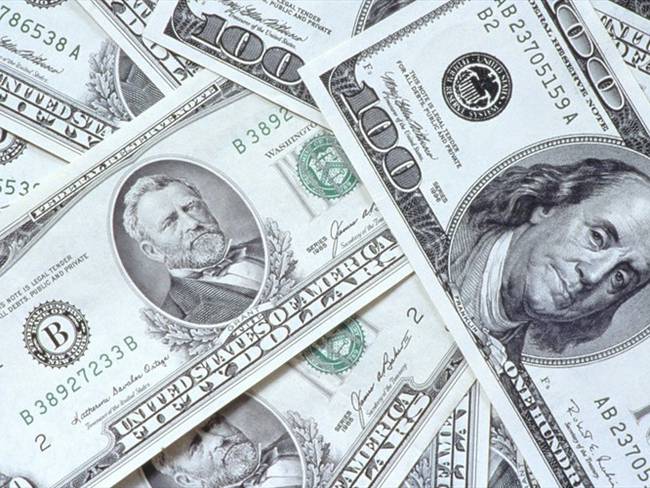 Dólar completó tres días consecutivos cerrando al alza. Foto: Getty Images