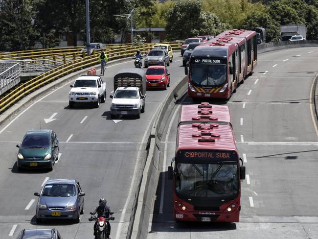 Imagen de referencia de vehículos en Bogotá. Foto: (Colprensa - Álvaro Tavera)