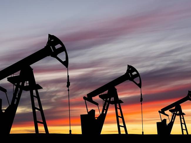 Imagen de referencia de producción de petróleo. Foto: Getty Images / Anton Petrus