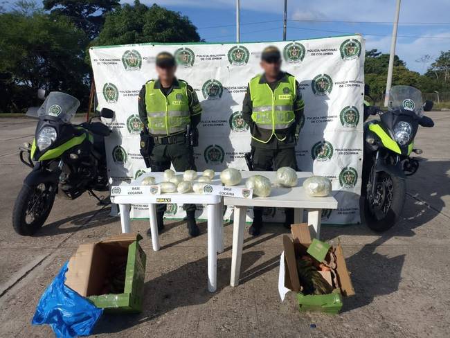 Incautan 30.000 gramos de base de cocaína escondidos en cajas de verduras en Córdoba. Foto: prensa Policía.