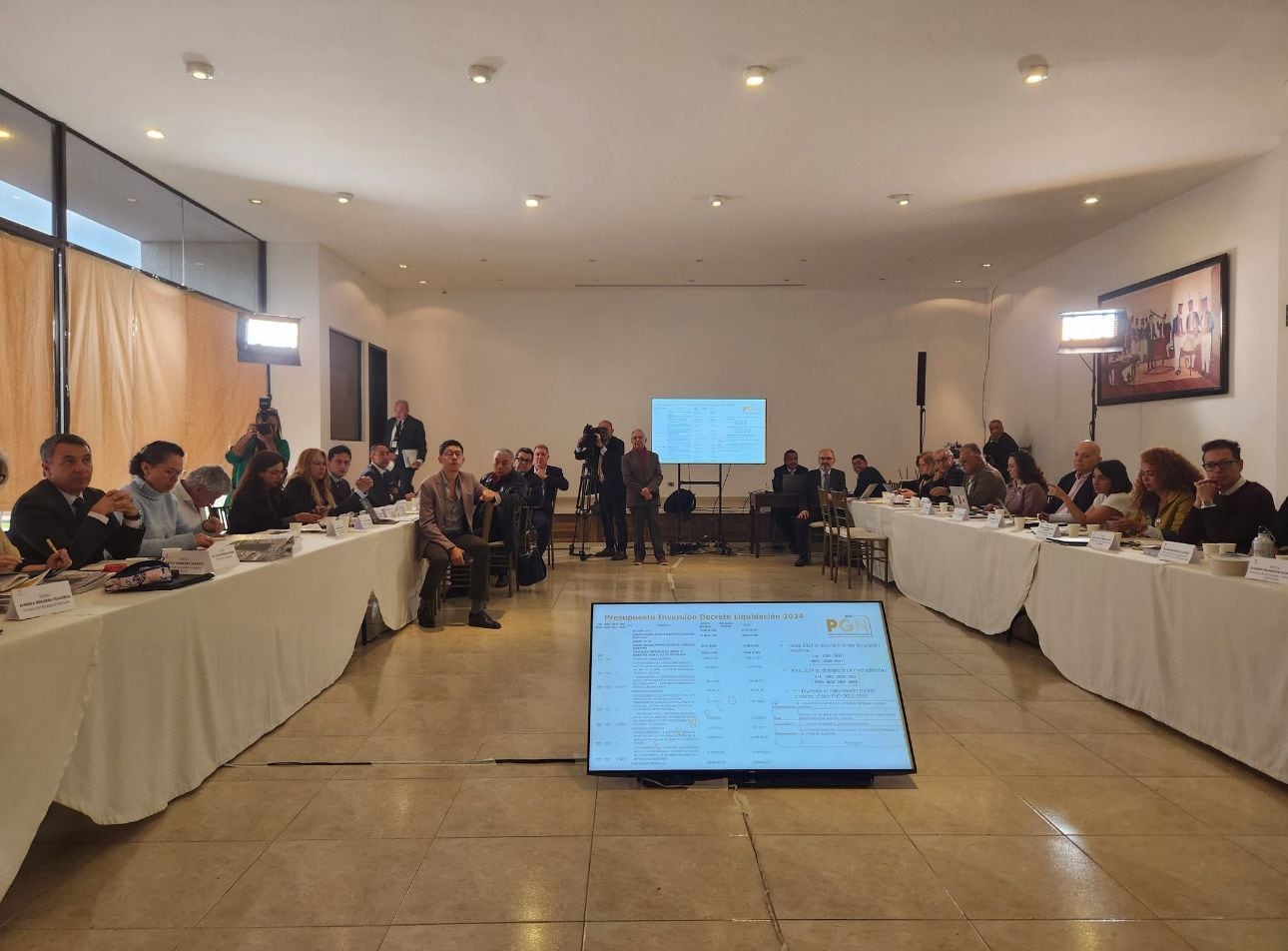 Jalón de orejas en el primer día del cónclave del Gobierno: las cosas se dijeron sin miel