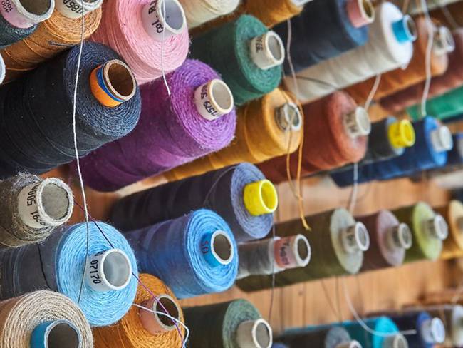 La W conoció que el Ministerio de Comercio expedirá un decreto que definirá la estructura arancelaria en el sector textil. Foto: Getty Images