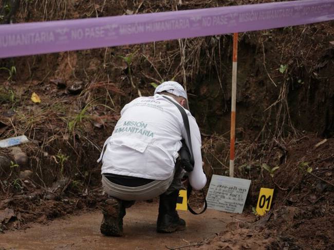 Imagen de referencia de exhumación. Foto: Colprensa.