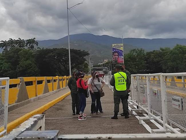 El Gobierno de Venezuela autorizó la apertura peatonal de la frontera colombo-venezolana. Foto: Colprensa - Karen Ortiz