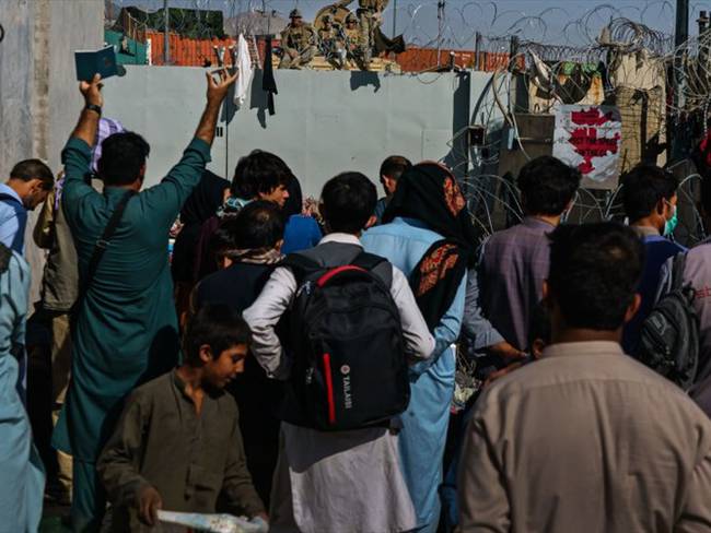 Tras la toma talibán de la capital afgana, Kabul, ACNUR ya emitió un aviso en el que señalaba que Afganistán no es un país seguro. . Foto: Getty/ MARCUS YAM / LOS ANGELES TIMES.