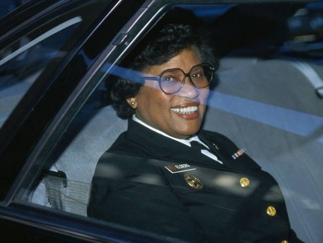 No sabía que una persona negra podía ser doctor, menos una mujer: Joycelyn Elders. Foto: Getty Images